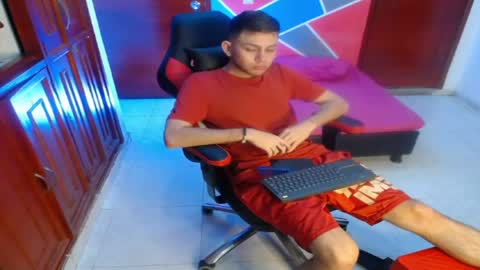 Snapshot of terryy_hot chatting on April 2026 10:29:01 AM terryy_hot online show from April 2026 10:29:01 AM