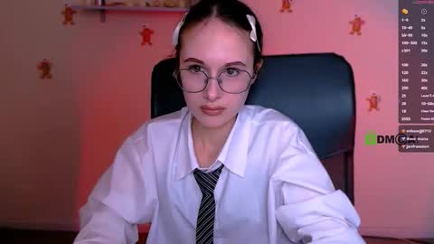 tessa_tea online show from January 2026 09:28:02 PM