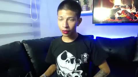 tessachains online show from December 2025 02:41:02 AM