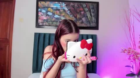 Tessamonroee online show from March 2026 06:47:01 PM