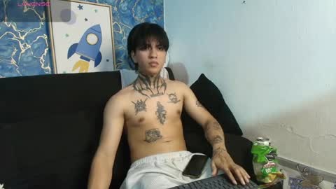 Snapshot of tessarion_black chatting on June 2026 04:25:01 AM Tessarion online show from June 2026 04:25:01 AM