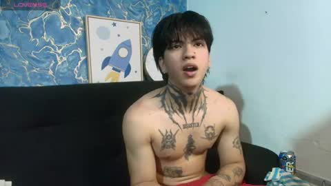 Snapshot of tessarion_black chatting on June 2026 04:56:01 AM Tessarion online show from June 2026 04:56:01 AM