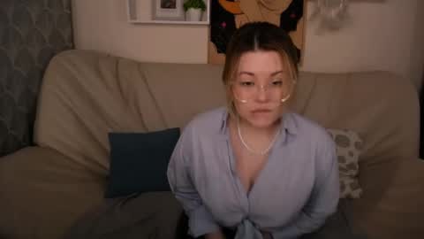 TESSA online show from January 2025 03:07:02 AM