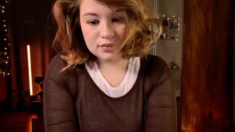 TESSA online show from November 2025 11:13:02 AM