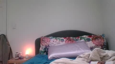 Tessa online show from February 2026 01:37:01 AM