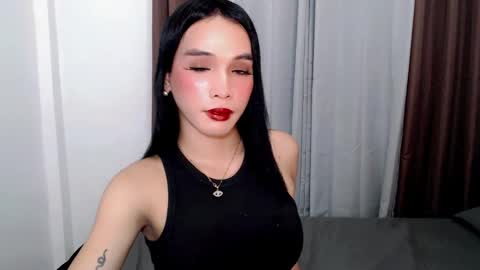 Snapshot of tgirl_jasmine1 chatting on February 2025 08:26:02 AM Vanessa online show from February 2025 08:26:02 AM