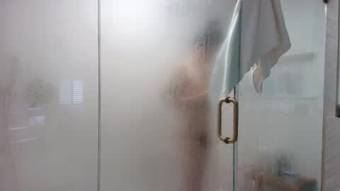 Snapshot of tgirltoesx chatting on November 2025 09:57:01 PM babygirlmami online show from November 2025 09:57:01 PM