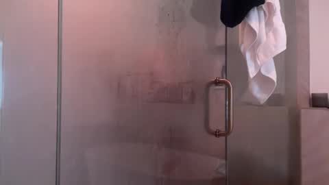 Snapshot of tgirltoesx chatting on November 2025 06:51:01 PM babygirlmami online show from November 2025 06:51:01 PM