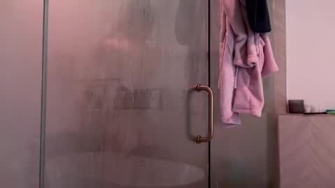 Snapshot of tgirltoesx chatting on November 2025 07:49:02 PM babygirlmami online show from November 2025 07:49:02 PM