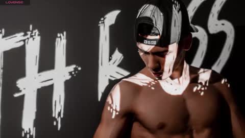 Snapshot of th_russ chatting on March 2026 02:45:01 PM INSTAGRAM Th1rss online show from March 2026 02:45:01 PM