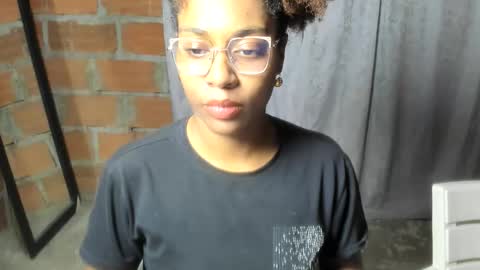 Snapshot of thaimy_ chatting on June 2026 02:46:02 AM thaimy_ online show from June 2026 02:46:02 AM