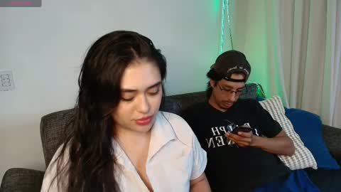T H A I S  online show from May 2026 11:21:01 PM
