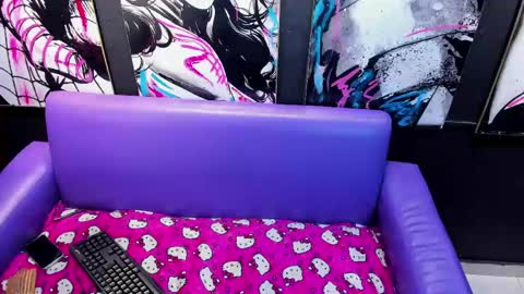       online show from April 2026 02:37:02 AM