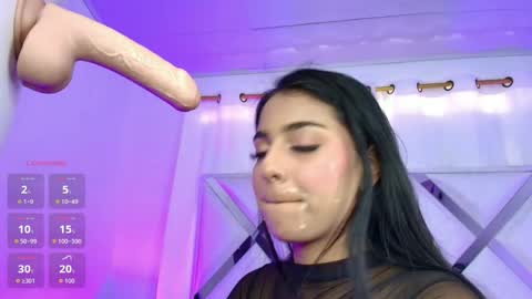 Snapshot of thalia_gomez__ chatting on May 2026 08:26:02 PM thalia online show from May 2026 08:26:02 PM