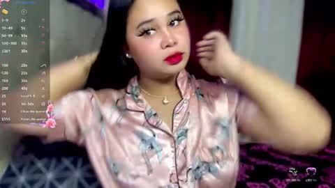 Ms. Thalia online show from October 2025 12:59:01 PM