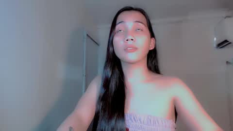 Snapshot of thalia_sunshine chatting on December 2024 11:02:02 PM Thalia online show from December 2024 11:02:02 PM