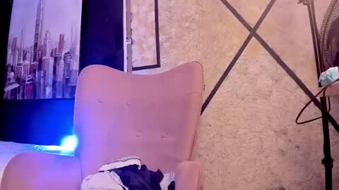 Thalia online show from December 2025 05:28:01 AM