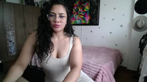 Snapshot of thaliacooper chatting on July 2026 05:39:01 PM online show from July 2026 05:39:01 PM