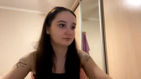 Yumi online show from February 2026 04:17:01 PM