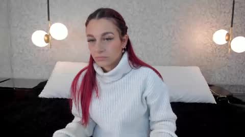 Snapshot of thalira_angels chatting on June 2026 02:37:02 PM THALIRA ANGELS online show from June 2026 02:37:02 PM