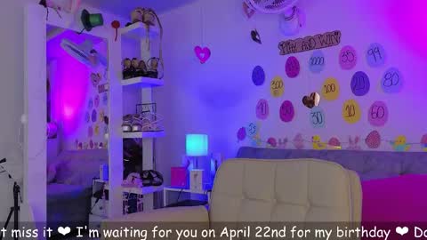 Snapshot of thamara_l11 chatting on April 2026 12:39:01 AM Dany online show from April 2026 12:39:01 AM
