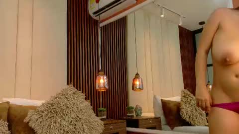 Snapshot of thamarajadee chatting on June 2026 01:21:02 PM Thamara online show from June 2026 01:21:02 PM