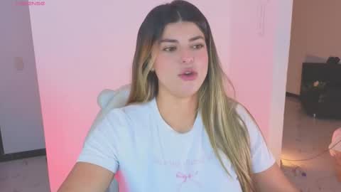Snapshot of thamy_stark chatting on September 2025 02:16:01 PM Thamara online show from September 2025 02:16:01 PM
