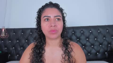 thara webstter online show from December 2024 11:42:02 AM
