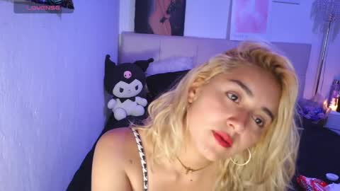 Snapshot of thatgirl2003 chatting on May 2026 10:32:02 AM online show from May 2026 10:32:02 AM
