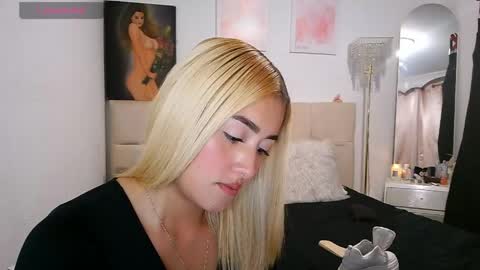 Snapshot of thatgirl2003 chatting on June 2026 08:42:02 PM online show from June 2026 08:42:02 PM