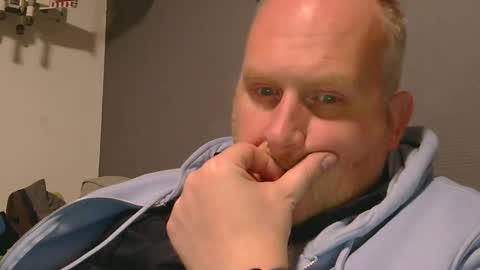 Snapshot of the007146368 chatting on November 2025 07:14:02 PM the007146368 online show from November 2025 07:14:02 PM