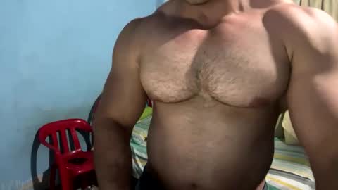 Snapshot of the_beastmuscle chatting on March 2025 03:28:02 AM beast online show from March 2025 03:28:02 AM