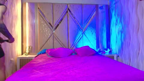 Ithan and Leo online show from October 2025 07:09:02 AM