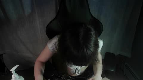 Snapshot of the_dough_nut chatting on May 2026 06:53:02 AM The Dough-Nut online show from May 2026 06:53:02 AM