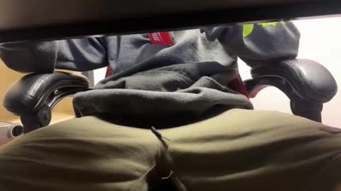 the_finger_in_ur_butt online show from March 2026 05:35:02 AM