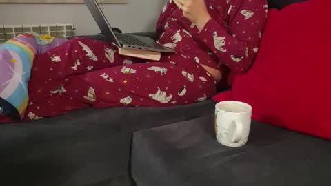 Stephan 34  Cassandra 25 online show from December 2025 09:31:02 PM