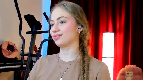 Ally    STREAMING ON TWITCH NOW Check my Twitter for updates online show from October 2025 08:12:01 AM