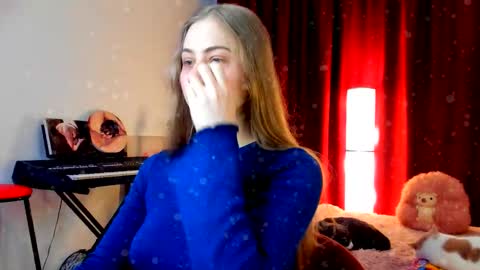 Ally    STREAMING ON TWITCH NOW Check my Twitter for updates online show from December 2025 11:05:01 AM