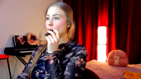 Ally    STREAMING ON TWITCH NOW Check my Twitter for updates online show from April 2026 12:52:02 AM