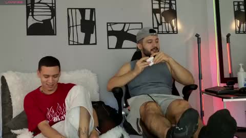 Snapshot of the_suite_boys chatting on March 2026 03:40:01 AM Damian and Nico online show from March 2026 03:40:01 AM