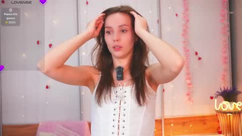 Snapshot of the_truewoman_show chatting on May 2026 03:45:01 AM My name is Cynthia and Im very happy to see you in my sweet room online show from May 2026 03:45:01 AM