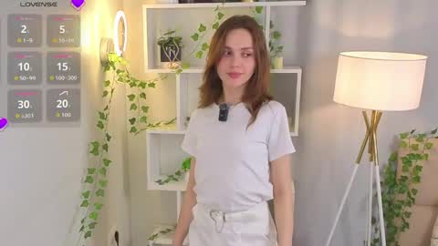 Snapshot of the_truewoman_show chatting on June 2026 03:07:01 AM My name is Cynthia and Im very happy to see you in my sweet room online show from June 2026 03:07:01 AM