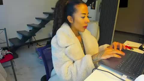 thebadwolf818 online show from July 2026 11:30:02 AM