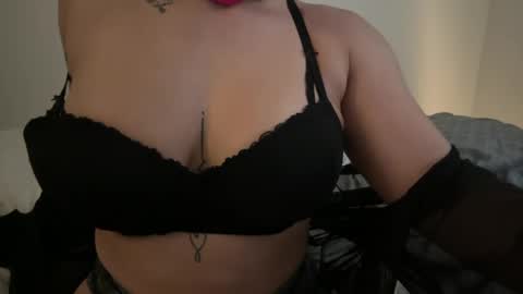 Bella Rosa online show from April 2026 09:21:02 PM