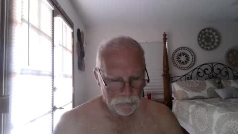 Snapshot of thecooltool_1 chatting on May 2026 10:18:02 PM thecooltool_1 online show from May 2026 10:18:02 PM