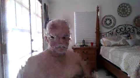 Snapshot of thecooltool_1 chatting on May 2026 06:49:02 PM thecooltool_1 online show from May 2026 06:49:02 PM