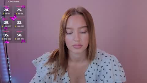 Olivia online show from May 2026 07:55:02 PM