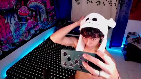 ethan online show from April 2026 05:19:01 AM