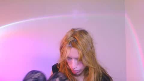 Yolanda online show from November 2025 03:56:02 PM