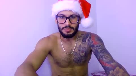 Snapshot of thedragonboyxxx chatting on December 2025 05:12:02 AM thedragonboyxxx online show from December 2025 05:12:02 AM